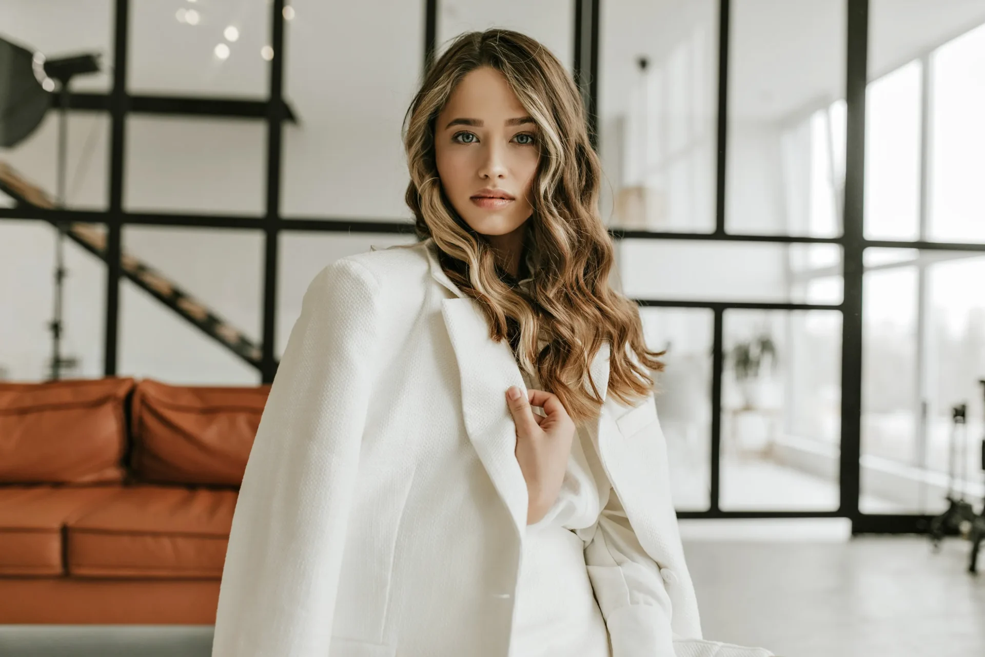 Escort-Dame bei der Arbeit